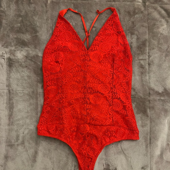Red lace bodysuit - Picture 1 of 3